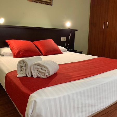 Hostal Hotil Coruna Centro آكورونيا المظهر الخارجي الصورة