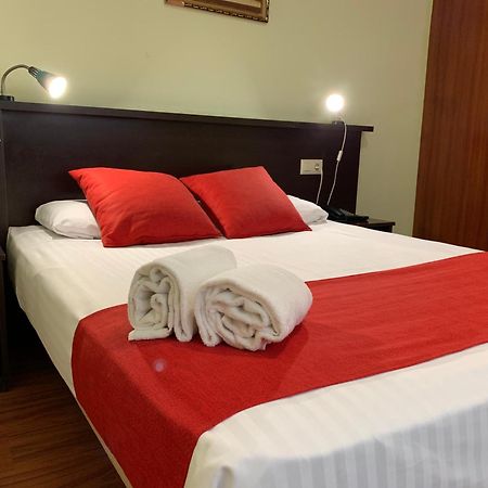 Hostal Hotil Coruna Centro آكورونيا المظهر الخارجي الصورة