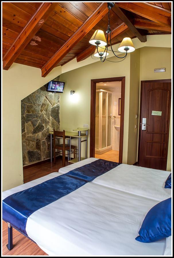 Hostal Hotil Coruna Centro آكورونيا المظهر الخارجي الصورة