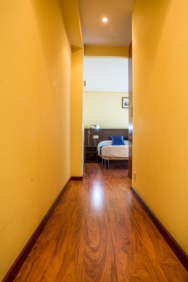 Hostal Hotil Coruna Centro آكورونيا المظهر الخارجي الصورة