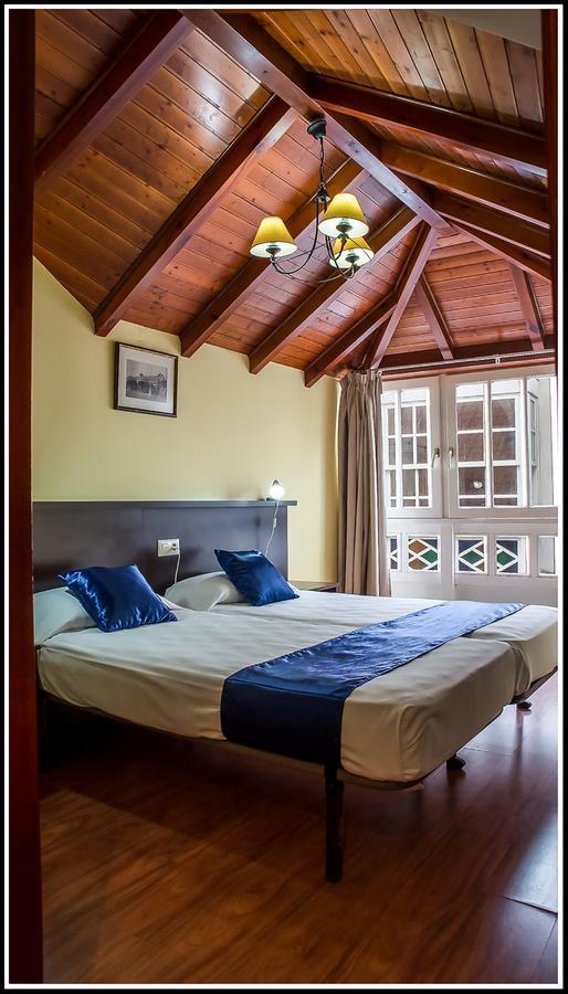 Hostal Hotil Coruna Centro آكورونيا المظهر الخارجي الصورة