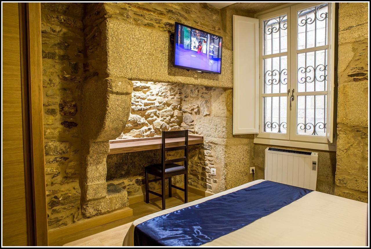 Hostal Hotil Coruna Centro آكورونيا المظهر الخارجي الصورة