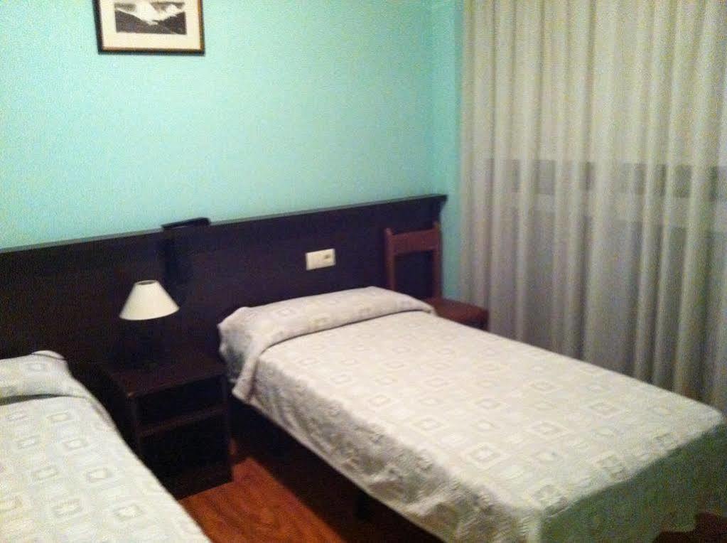 Hostal Hotil Coruna Centro آكورونيا المظهر الخارجي الصورة