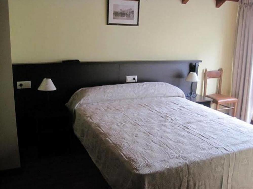 Hostal Hotil Coruna Centro آكورونيا المظهر الخارجي الصورة