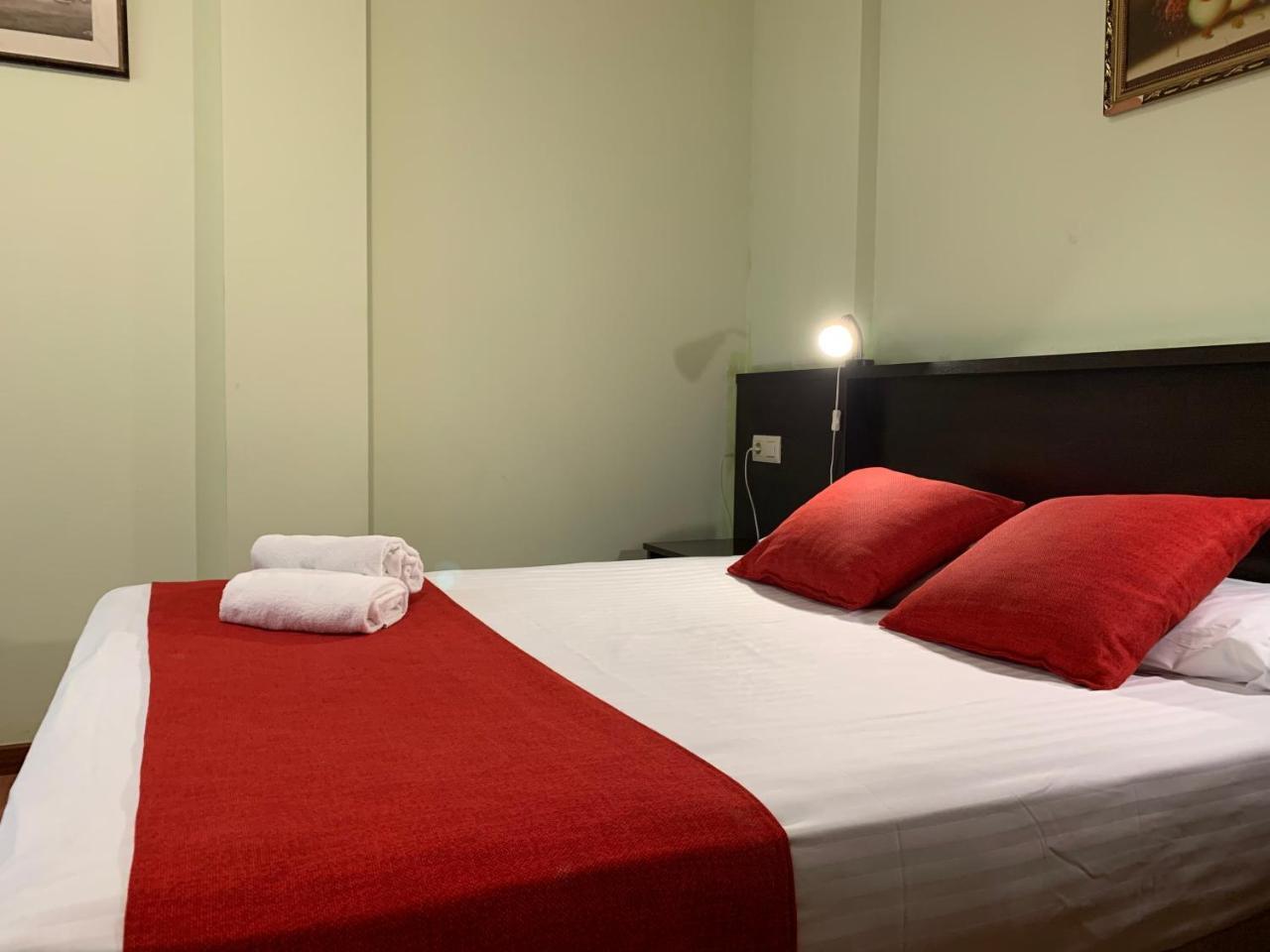 Hostal Hotil Coruna Centro آكورونيا المظهر الخارجي الصورة